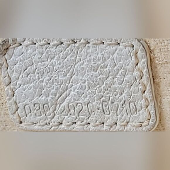 Authentic Gucci Cosmetic Case - Picture 10 of 10